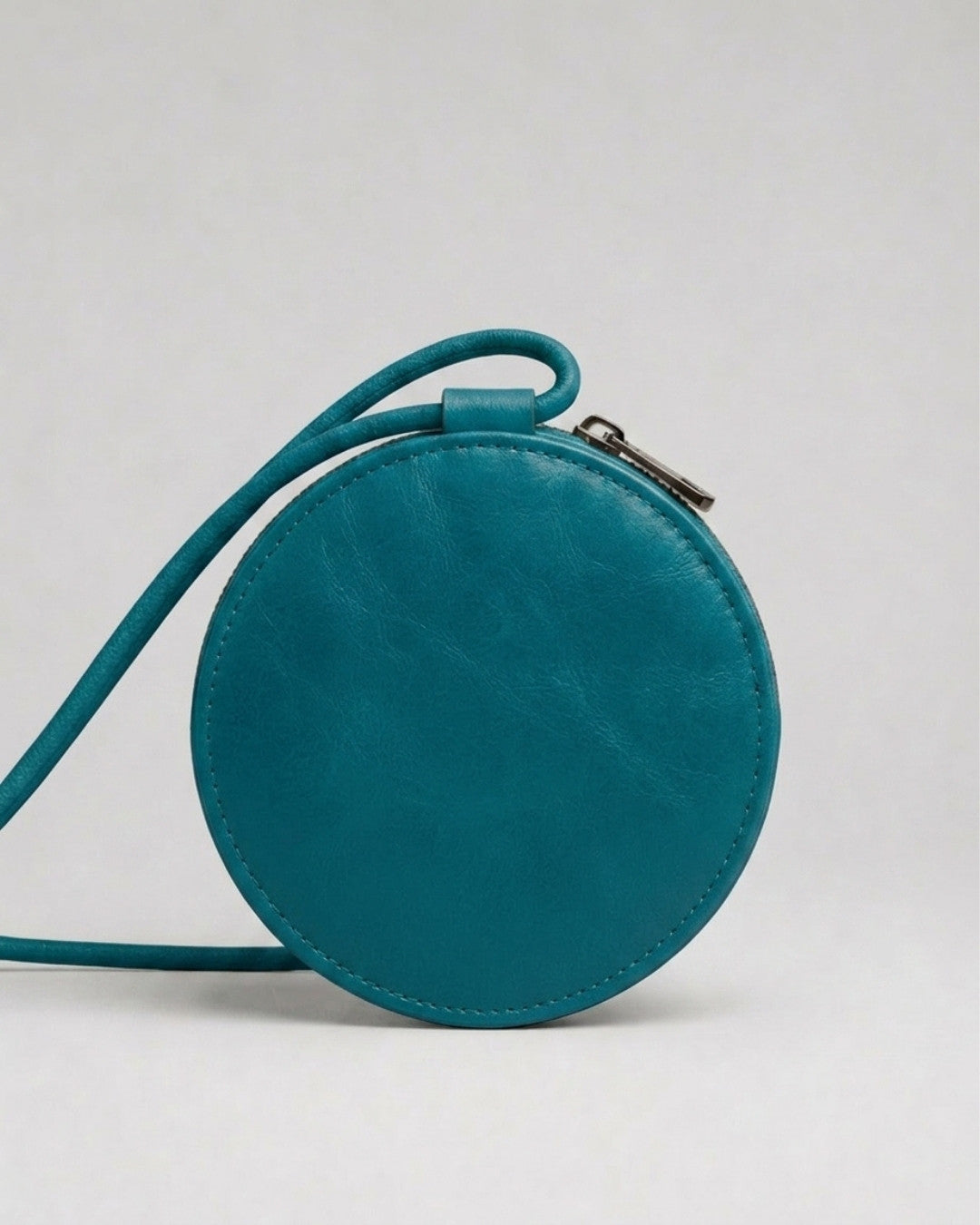 ALMITA - Leather accessory