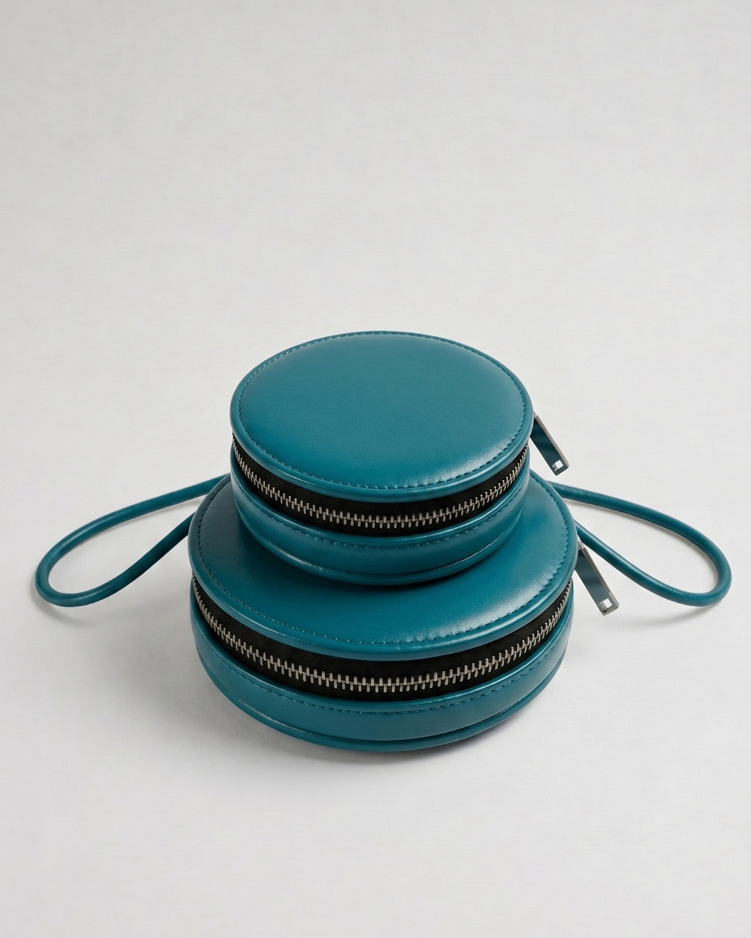 ALMITA - Leather accessory
