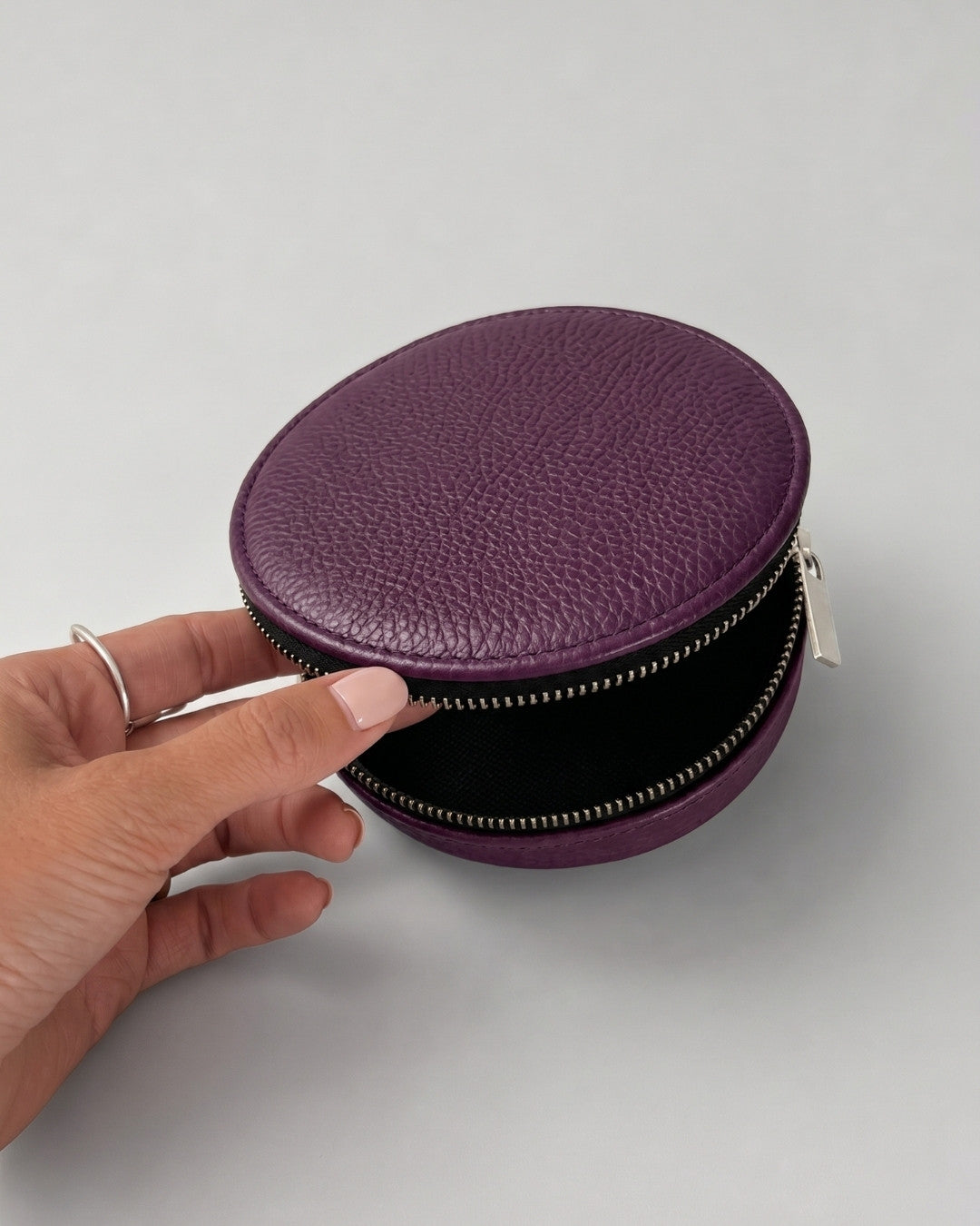 ALMITA - Leather accessory