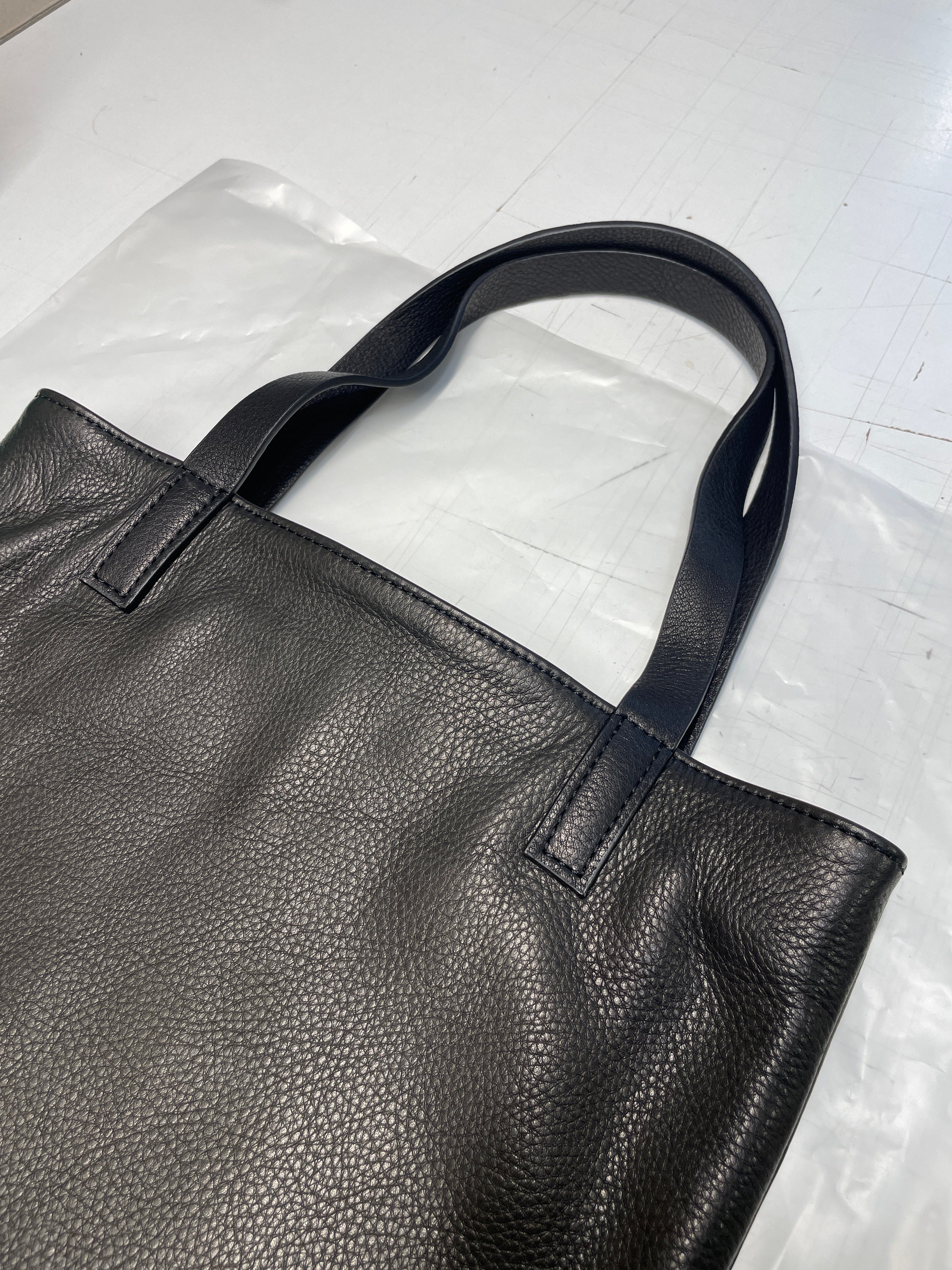 BOLSOS CON HISTORIA (RUPTURA) - Tote Piel TARA - IRENE X OA