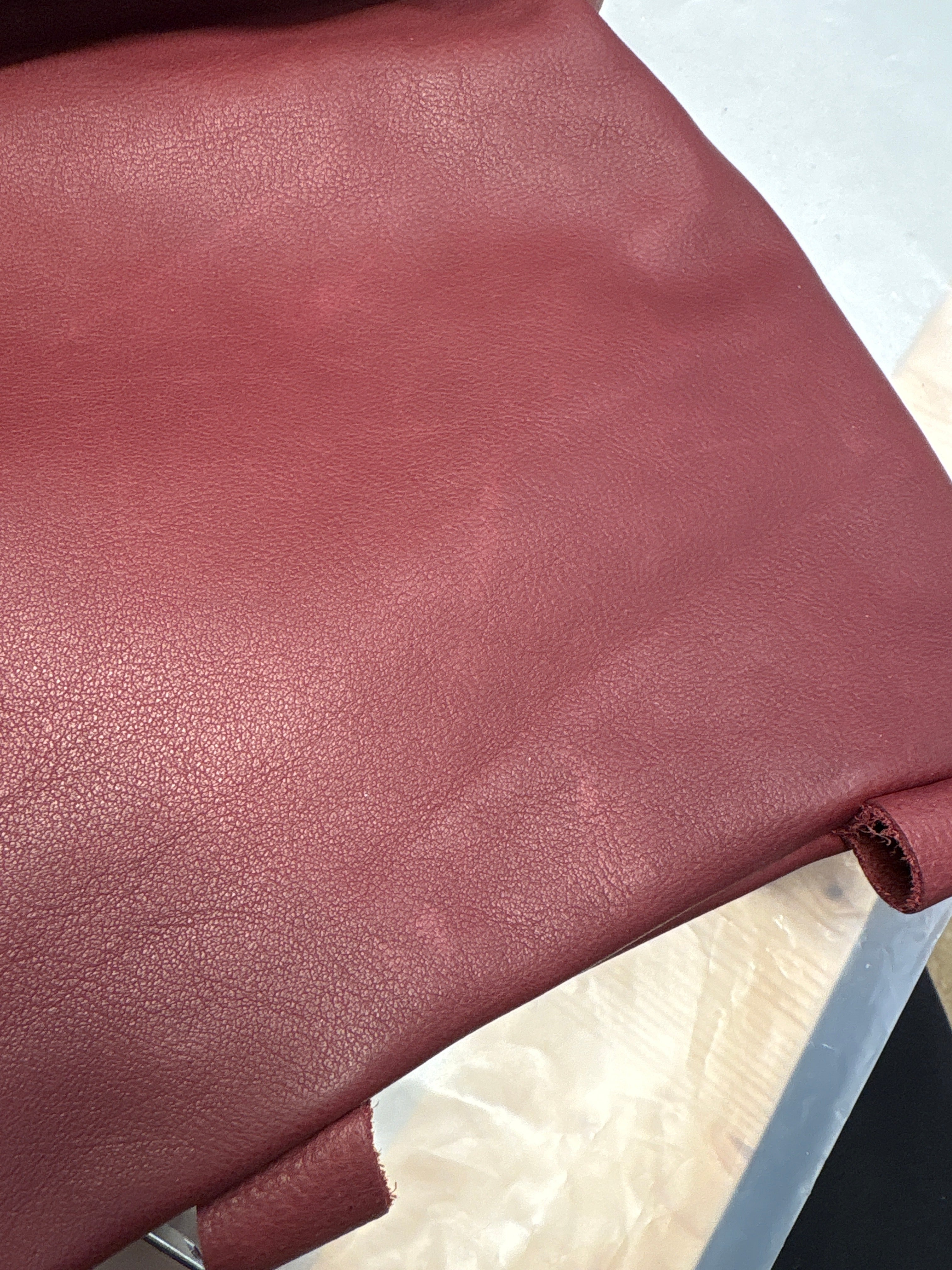 BOLSOS CON HISTORIA (RUPTURA) - Dolores - Mochila mediana en piel (TARA)