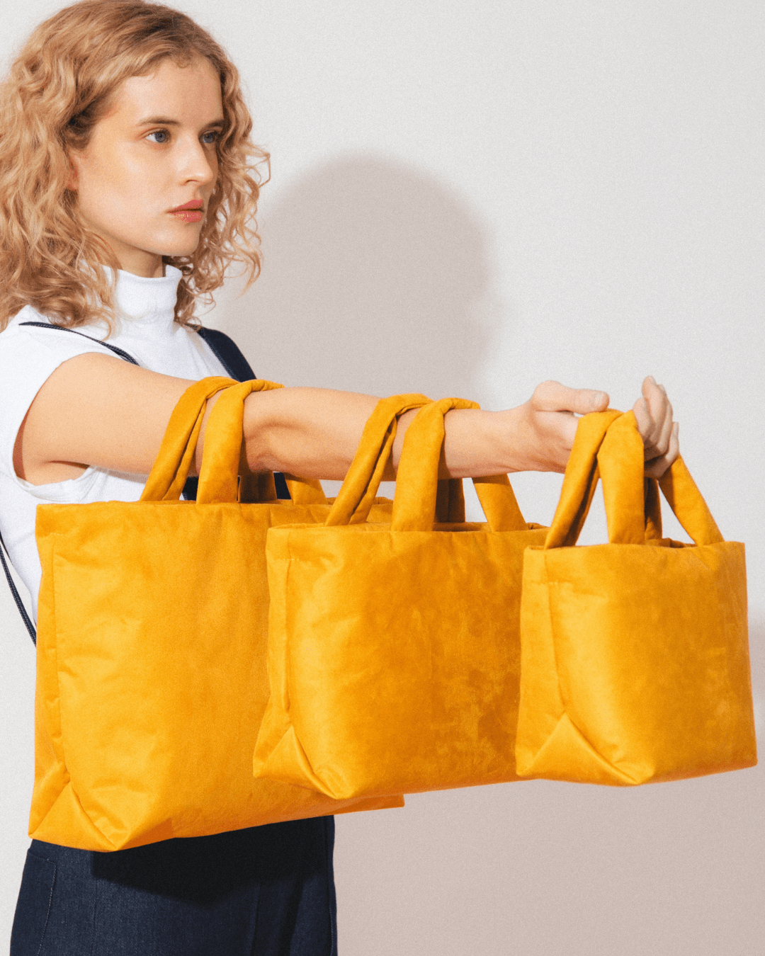 Juana - BOLSO NYLON O SUEDE RECICLADOS