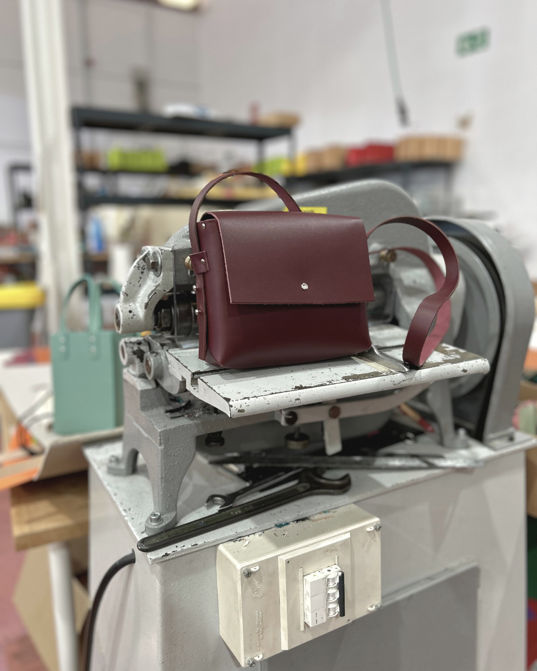 Oris Edición Especial 6 ANIVERSARIO - Bolso Piel