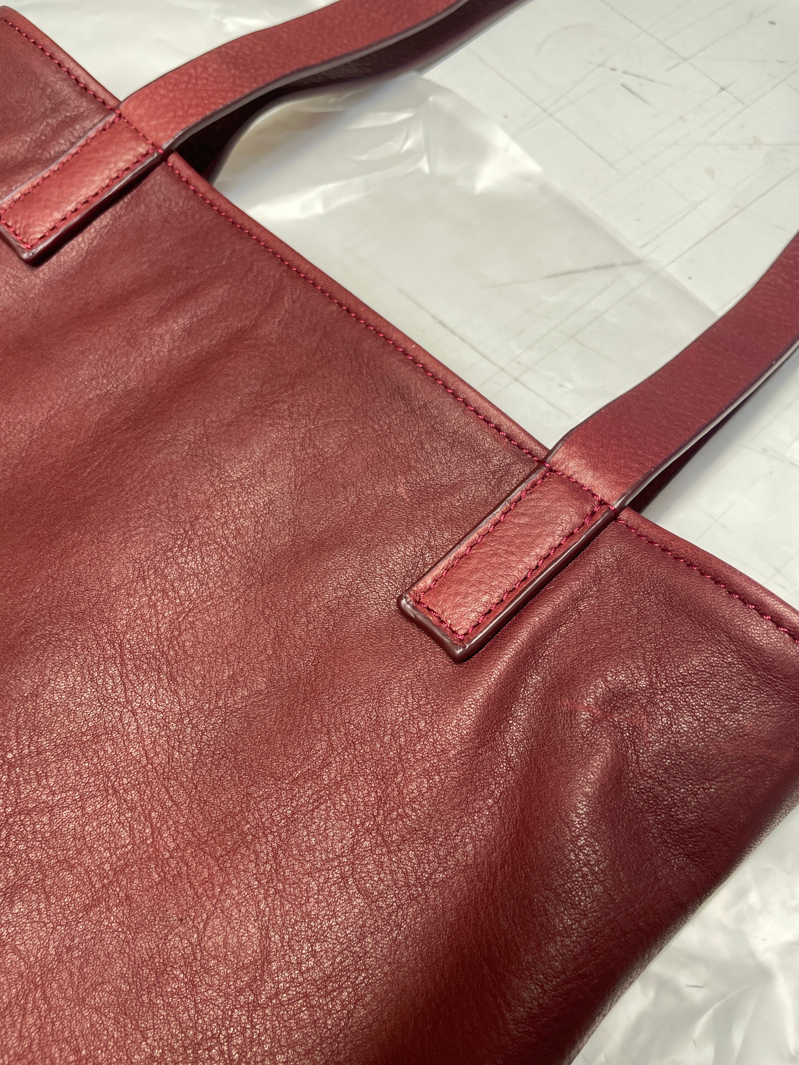 BOLSOS CON HISTORIA (RUPTURA) - Tote Piel TARA - IRENE X OA