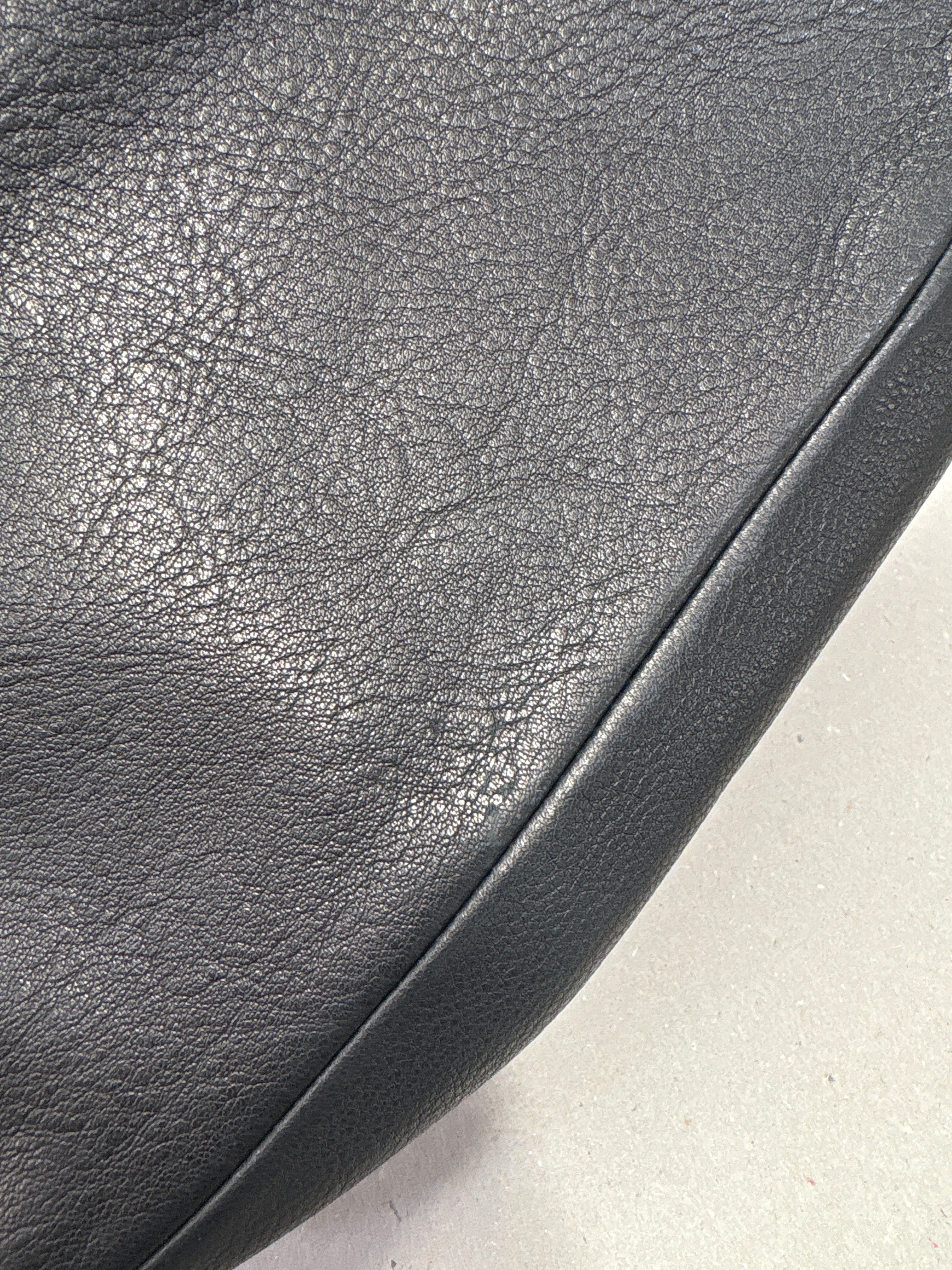 BOLSOS CON HISTORIA (RUPTURA) - Loli - Bolso mediano en piel con cordón (TARA)