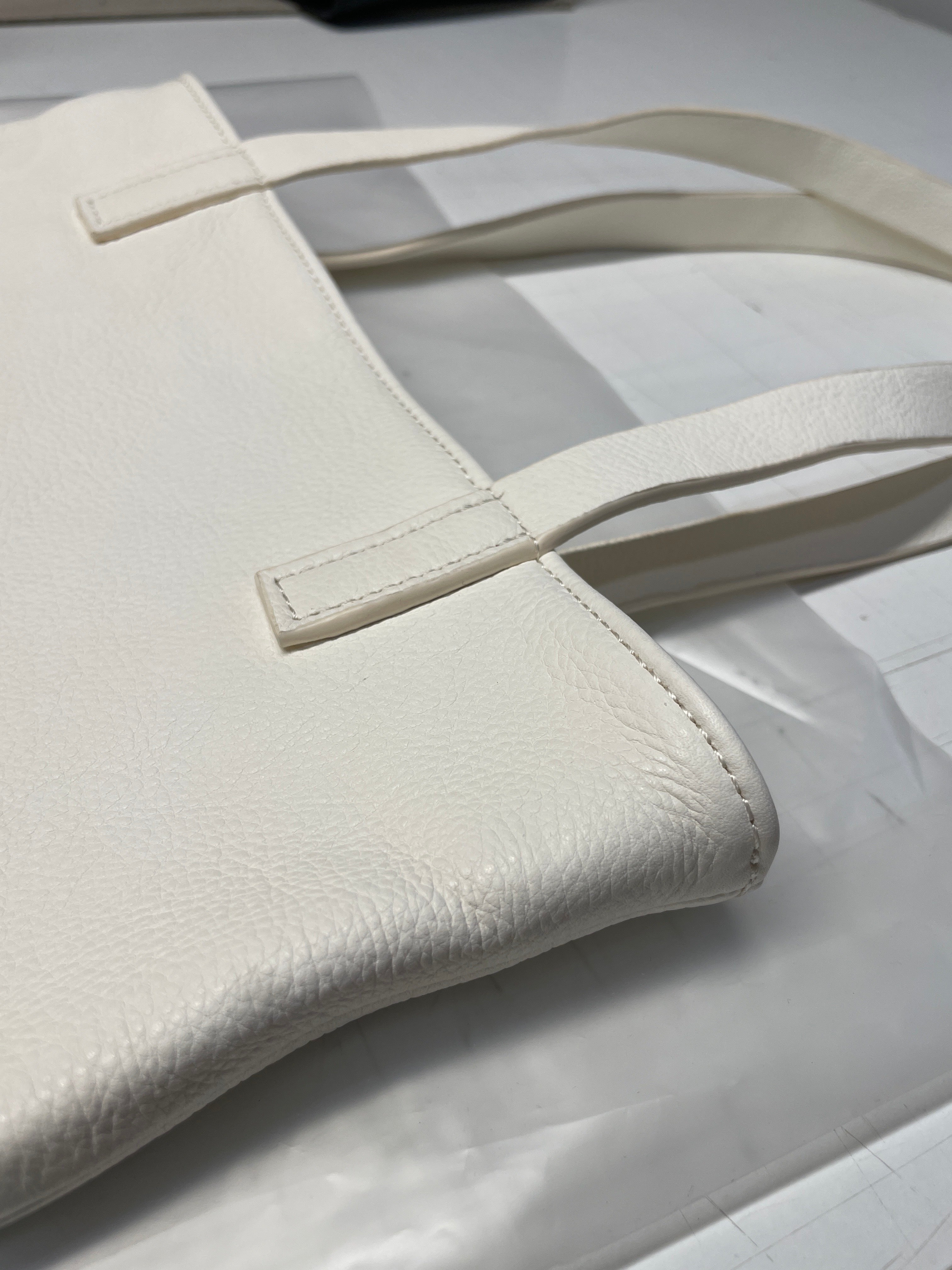 BOLSOS CON HISTORIA (RUPTURA) - Tote Piel TARA - IRENE X OA