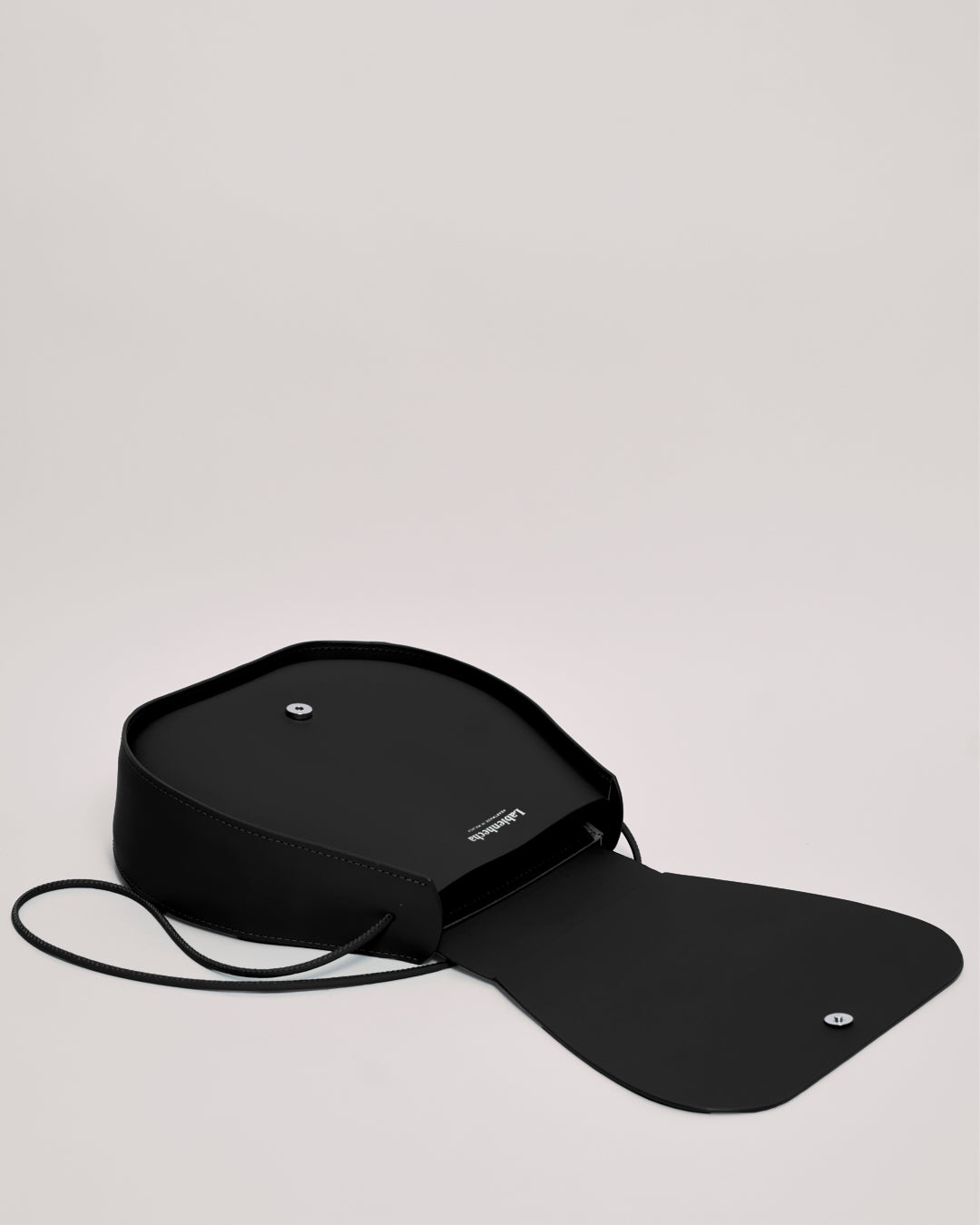 Dona Rafaela 2G - Recycled Leather Handbag