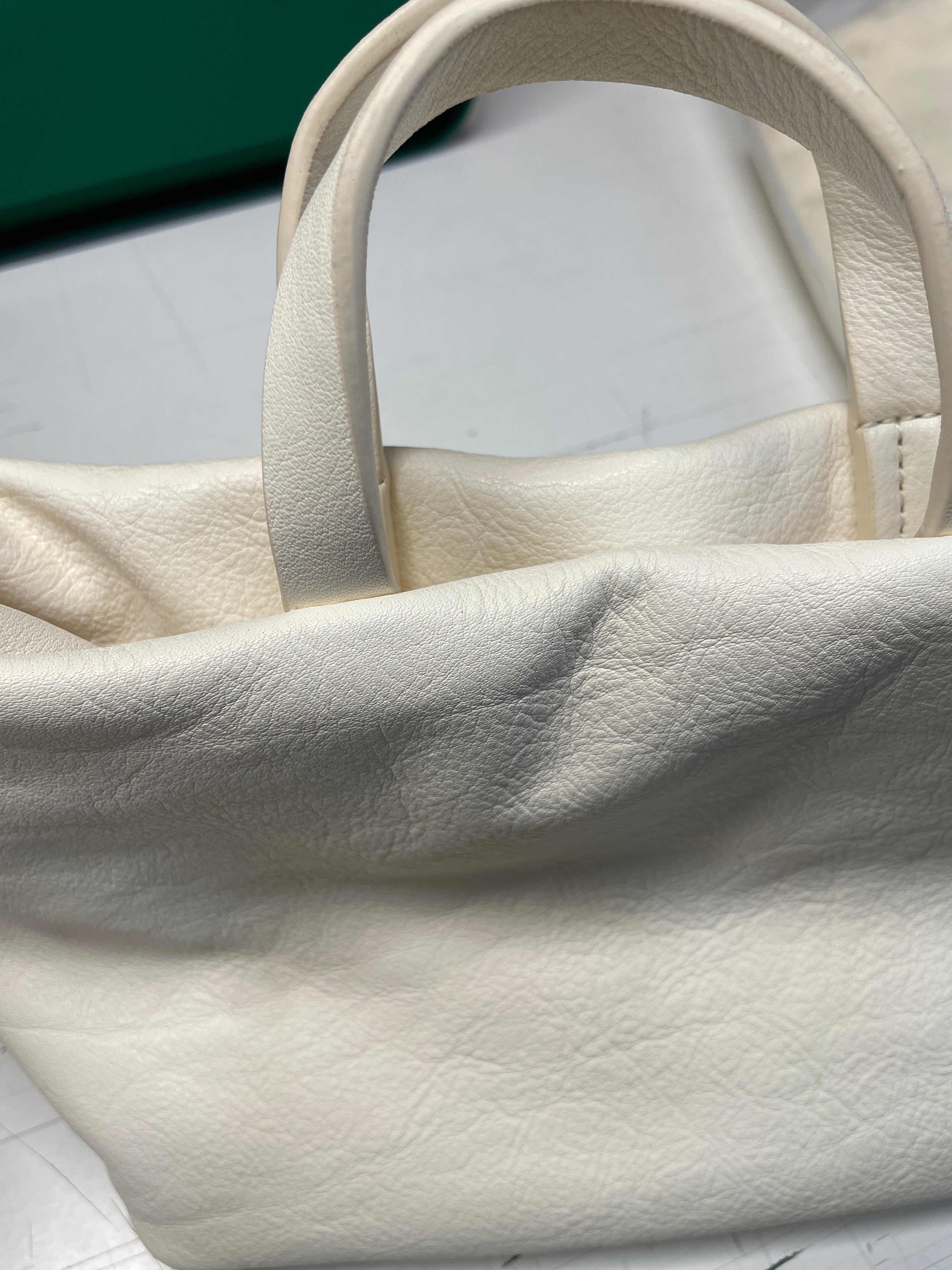 BOLSOS CON HISTORIA (RUPTURA) - ANGELINES - Bolso Bombonera Piel (TARA)