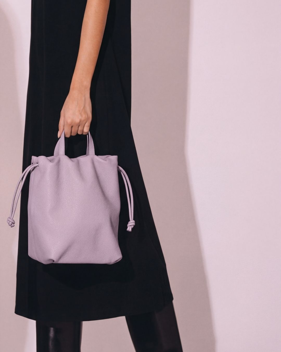 ÁNGELA - Bolso Bombonera Piel SS26