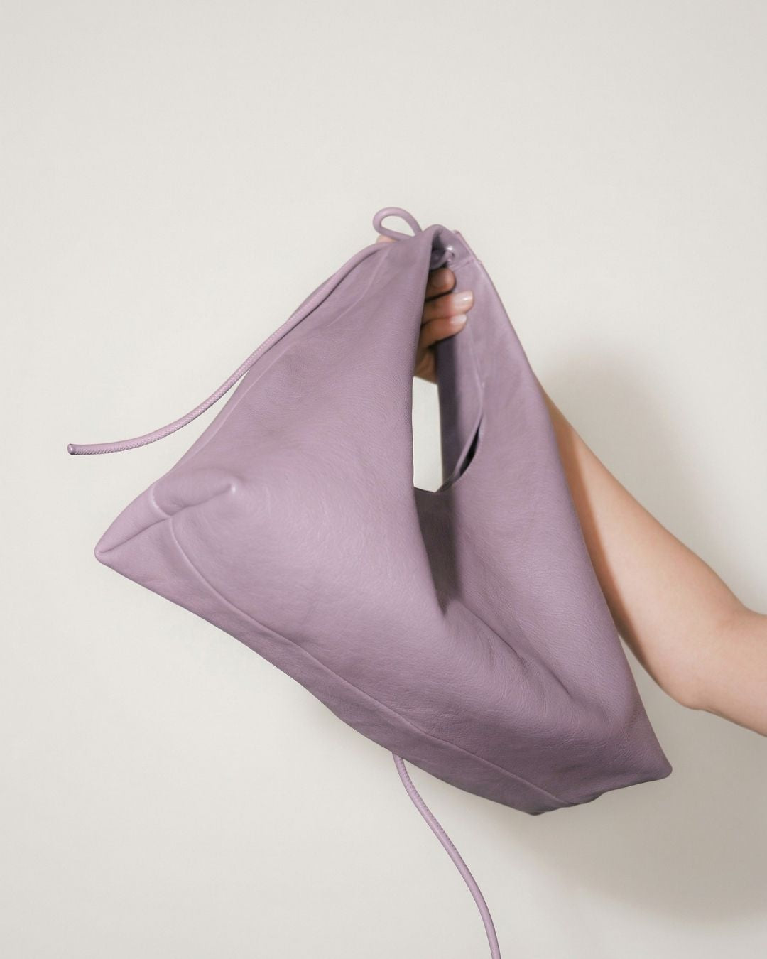Lola - Medium leather handbag