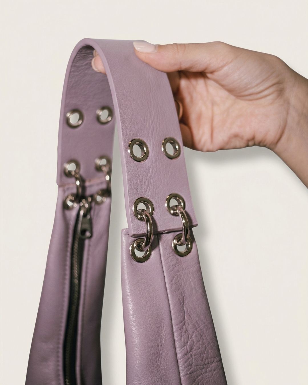 Loles - Medium leather handbag