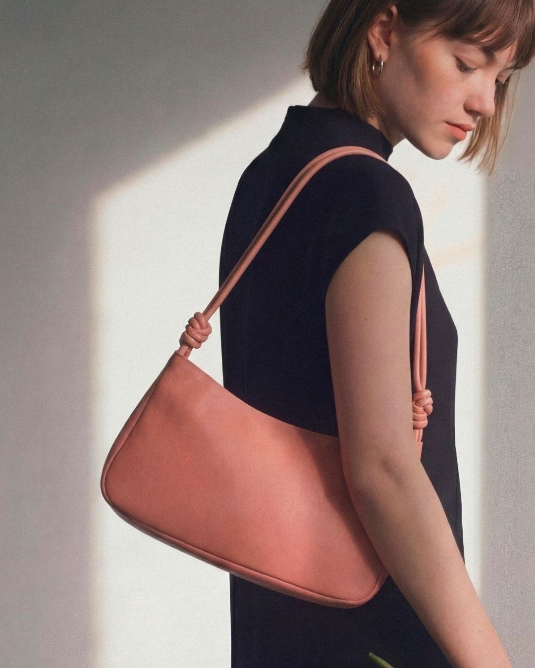 Loli - Bolso mediano en piel con cordón SS26