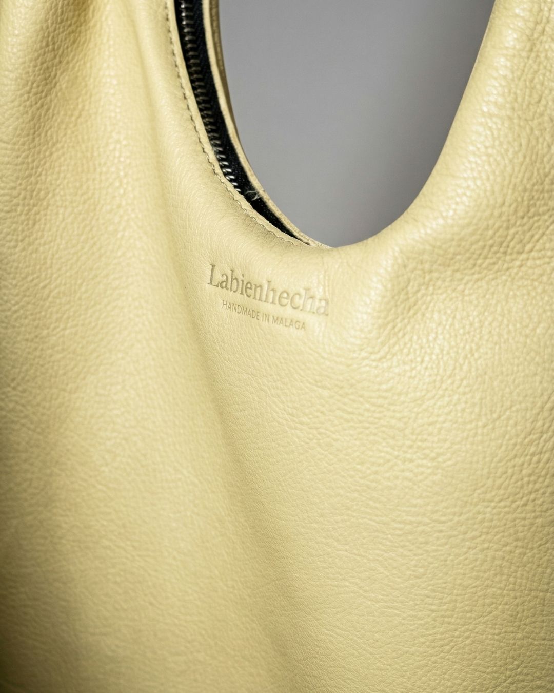 Doña Lola - XL large leather handbag