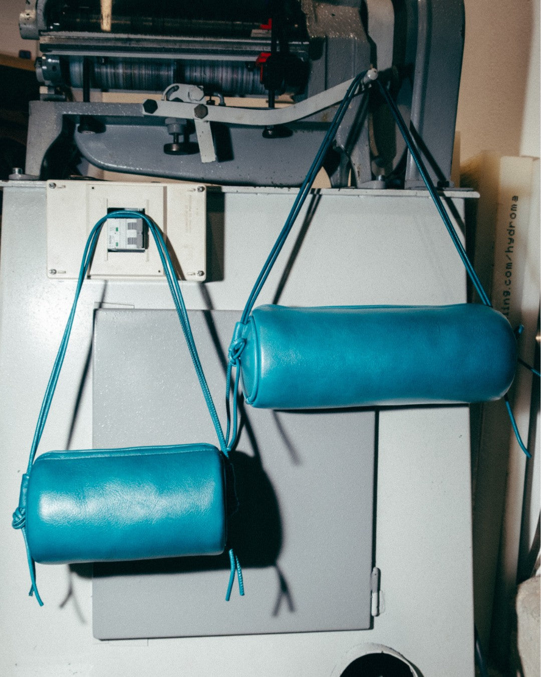 ALMA - Leather Tube Bag