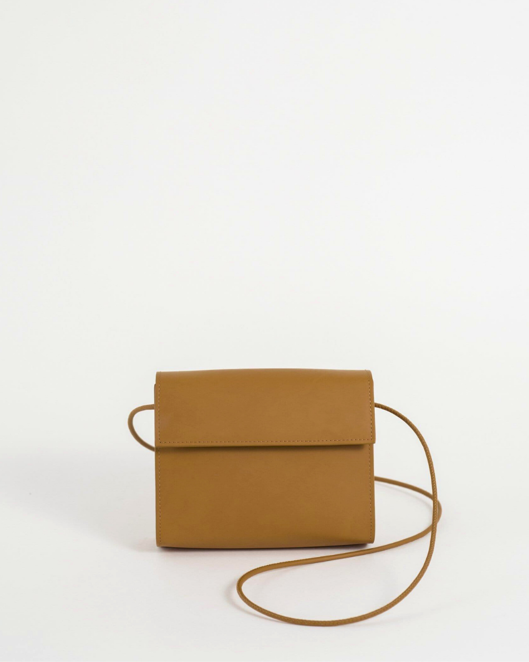 Toñi Edición Especial 6 ANIVERSARIO - Bolso Riñonera con cinturón en Piel