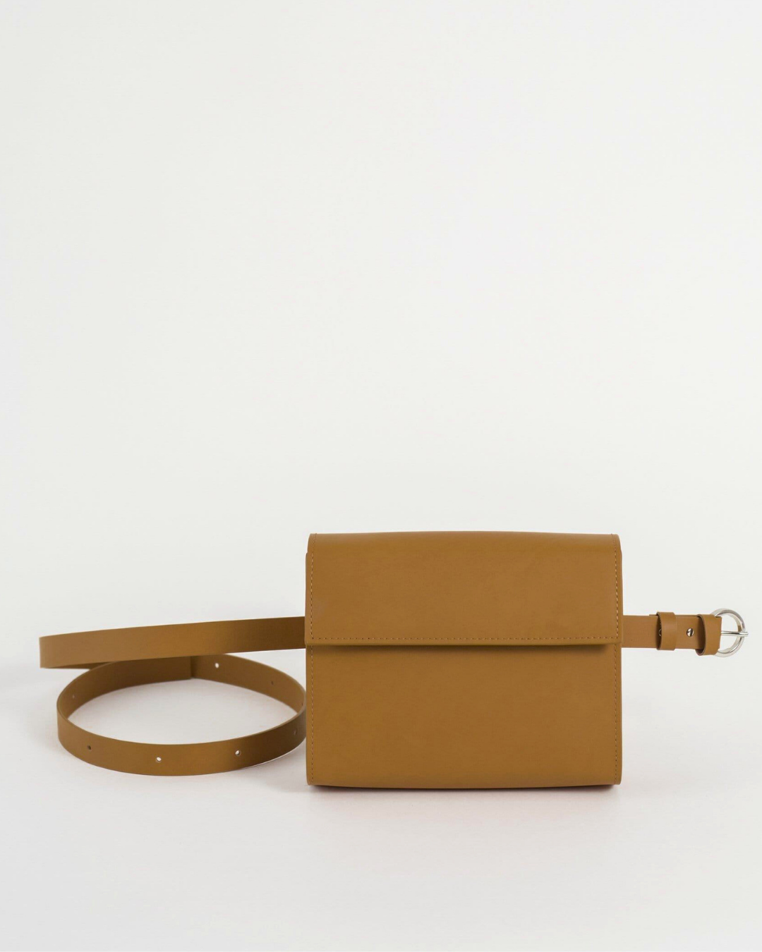 Toñi Edición Especial 6 ANIVERSARIO - Bolso Riñonera con cinturón en Piel