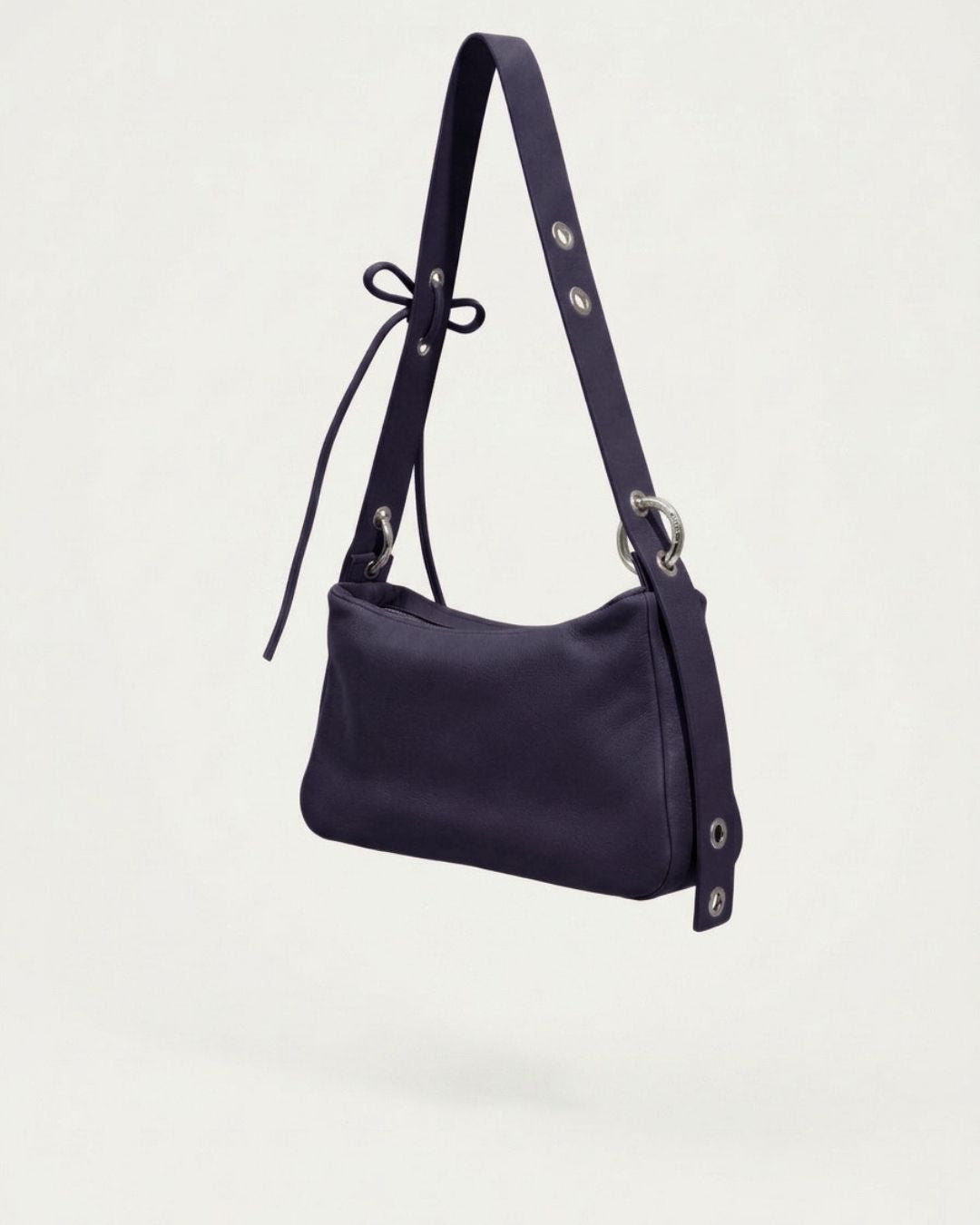 MariLoli - Large leather handbag with strap and multiposition carabiners