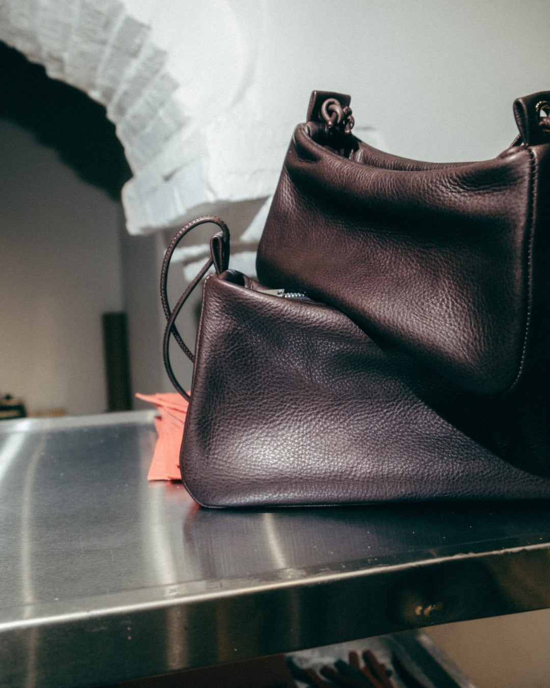 Loli - Bolso mediano en piel con cordón - La Inesperada