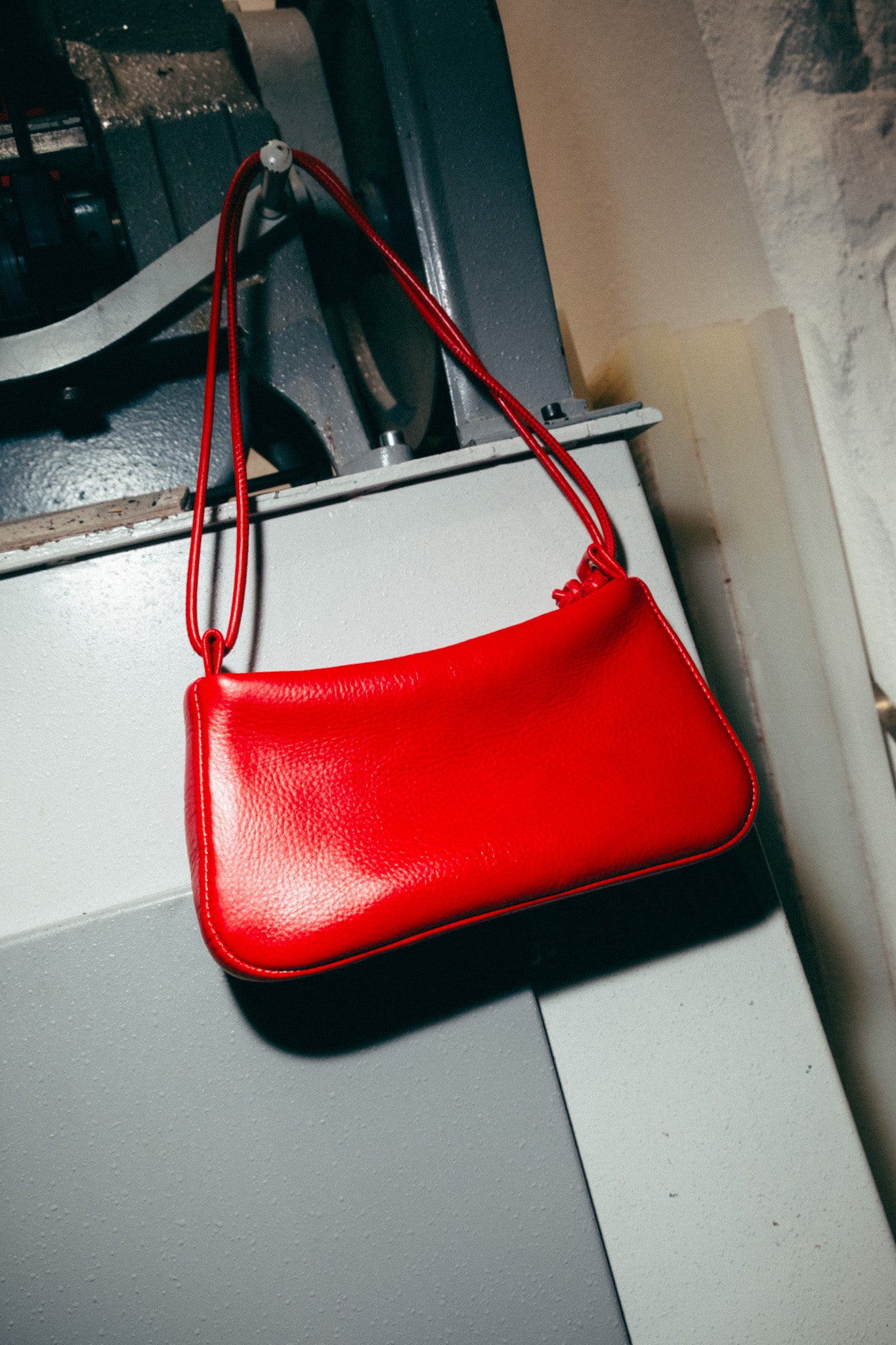 Lolita - Leather drawstring bag