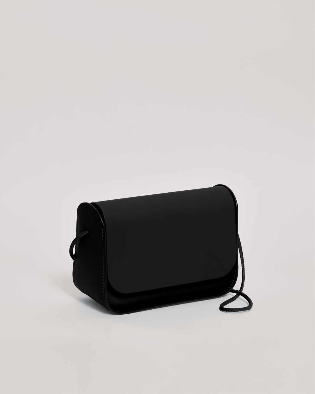 Nina 2G - Recycled Leather Handbag