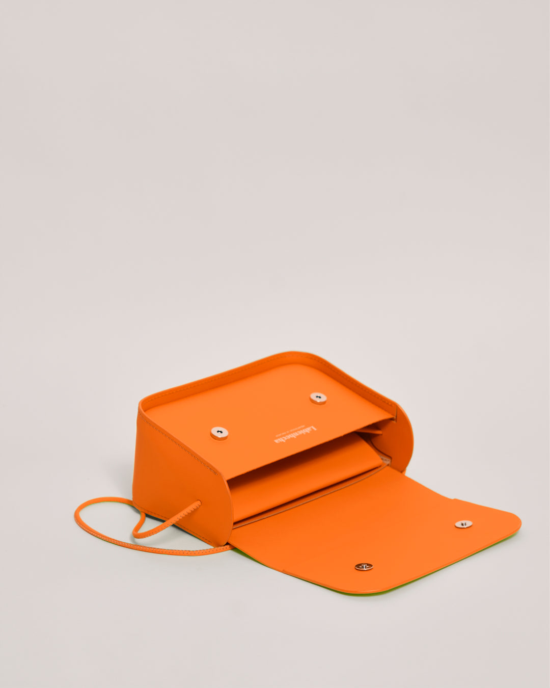 Nina 2G - Recycled Leather Handbag