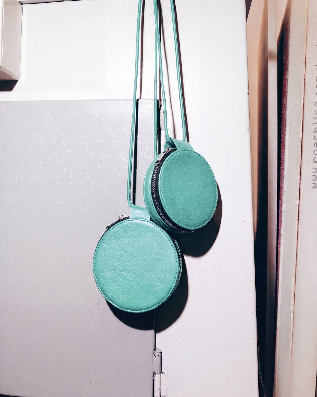 ALMITA · Accesorio en piel Aguamarina Hidro · Labienhecha
