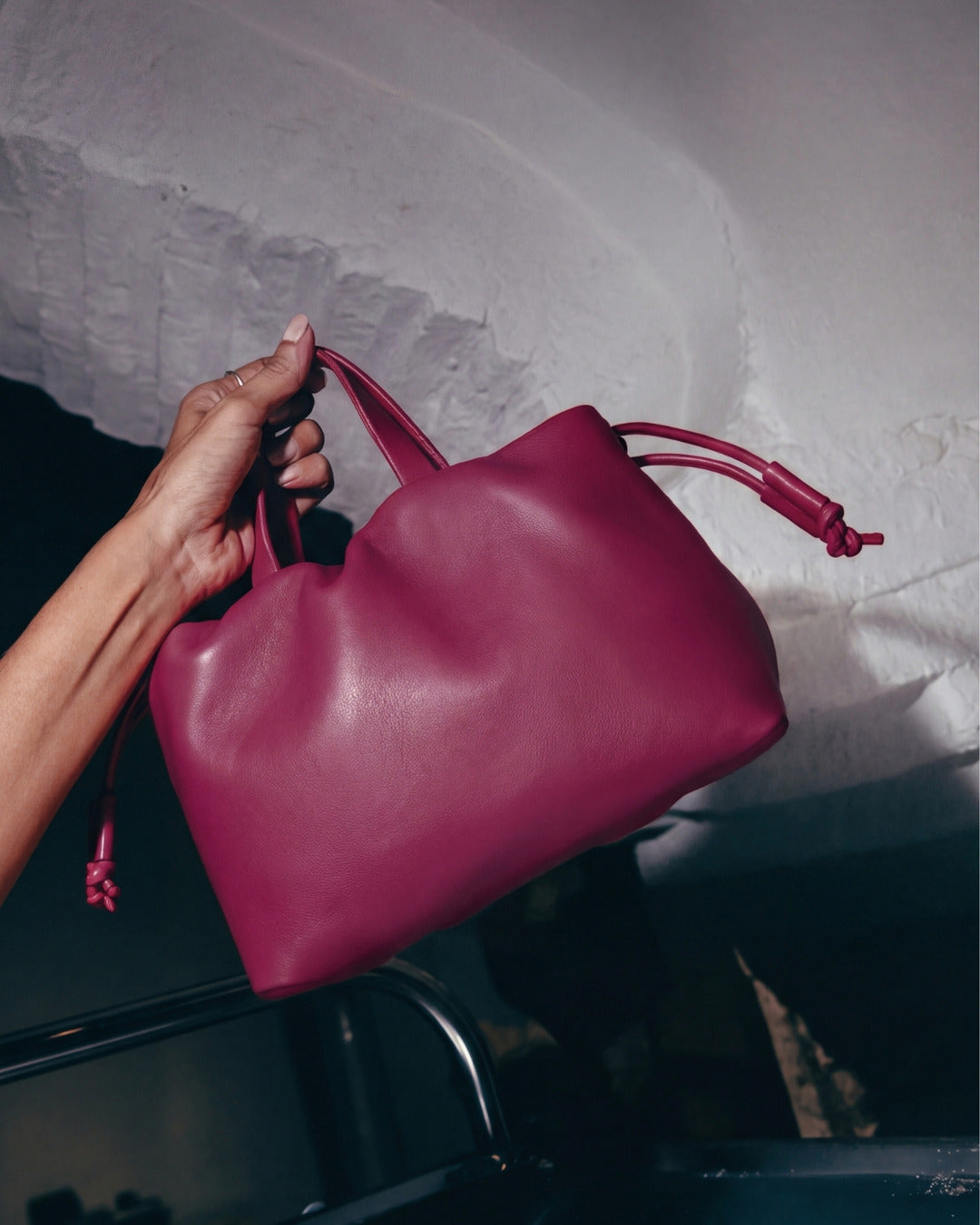 ANGELINES · Bolso bombonera en piel Frambuesa Hidro · Labienhecha