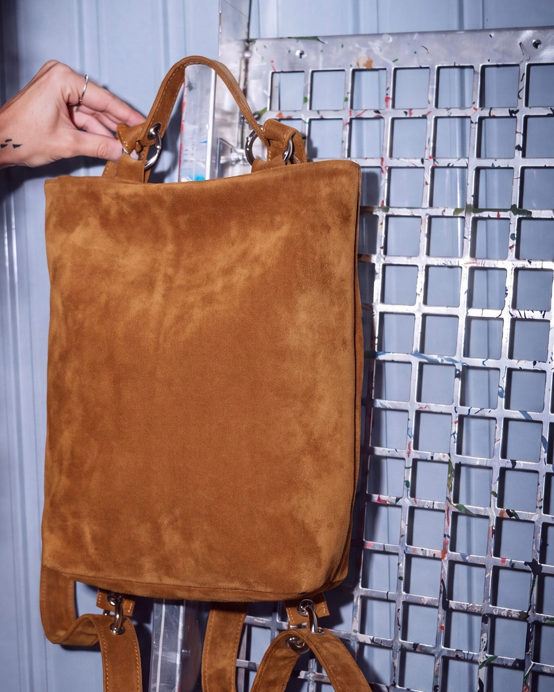Asa manual extra en serraje Polen Hidro para mochilas Dolores · Labienhecha