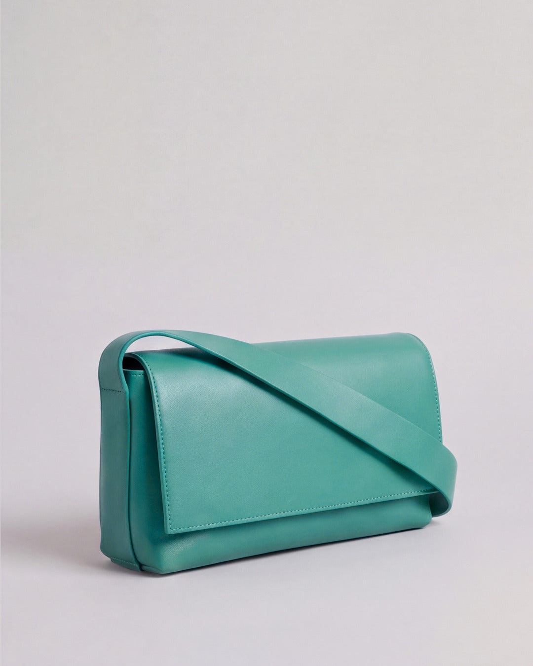 FERNANDA - Bolso en piel aguamarina — Labienhecha