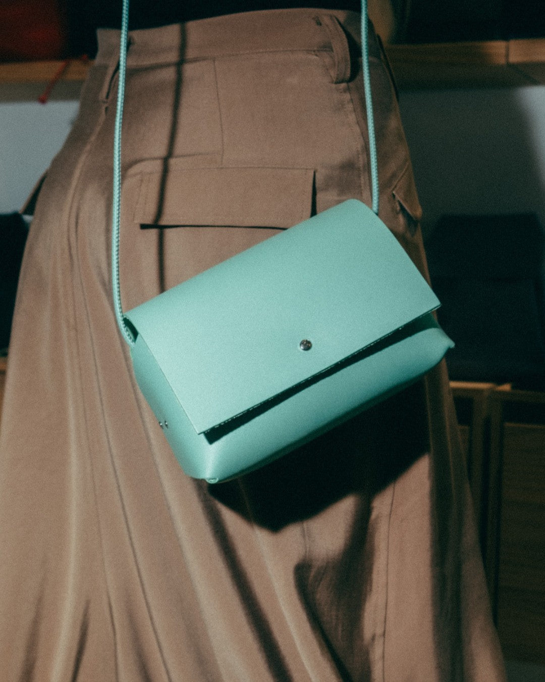 AMPARITO ORIGAMI - Leather Handbag