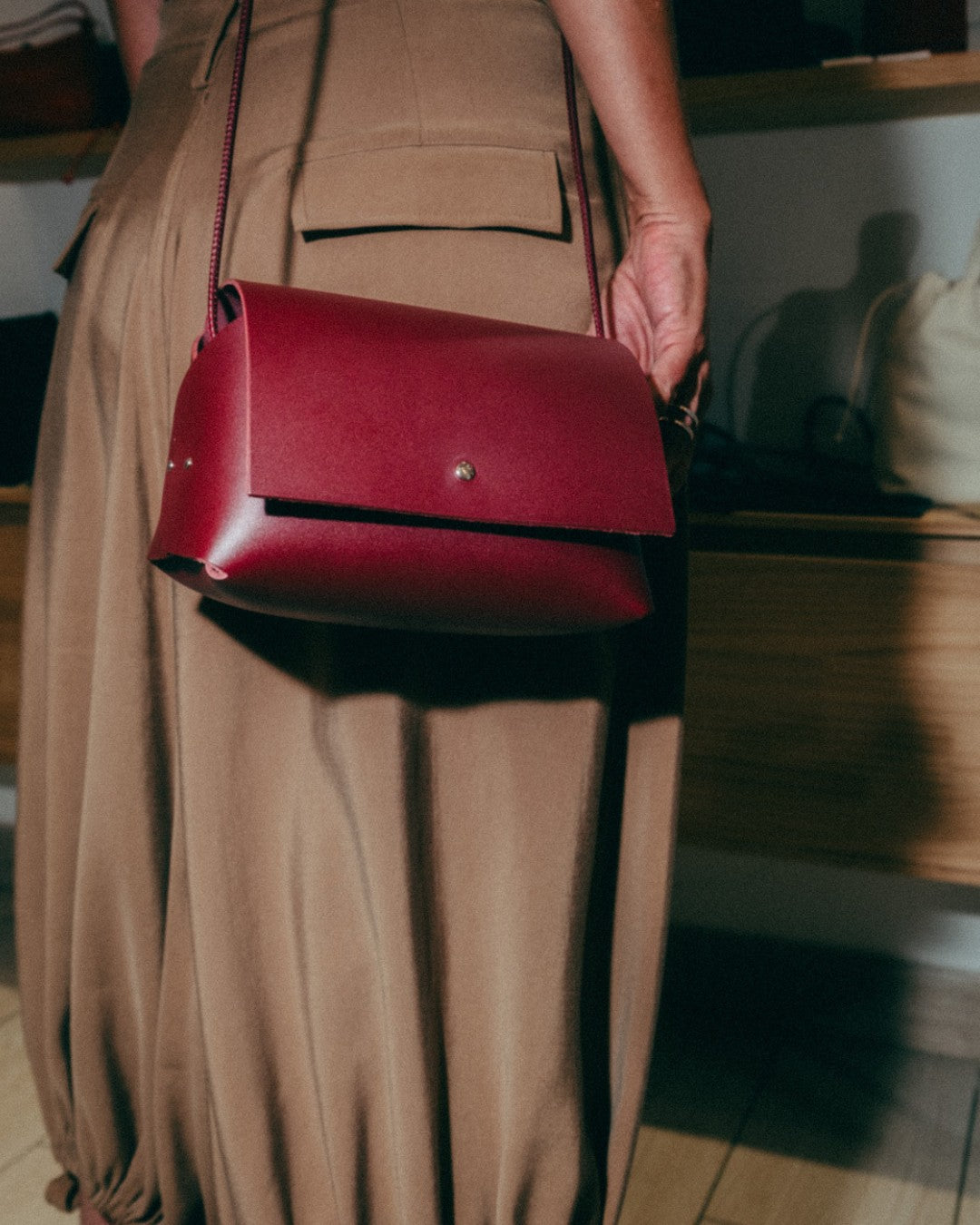 AMPARITO ORIGAMI - Leather Handbag