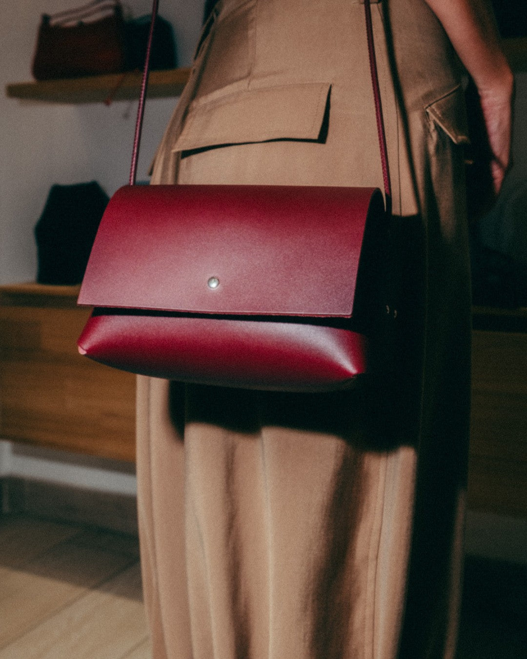 AMPARITO ORIGAMI - Leather Handbag