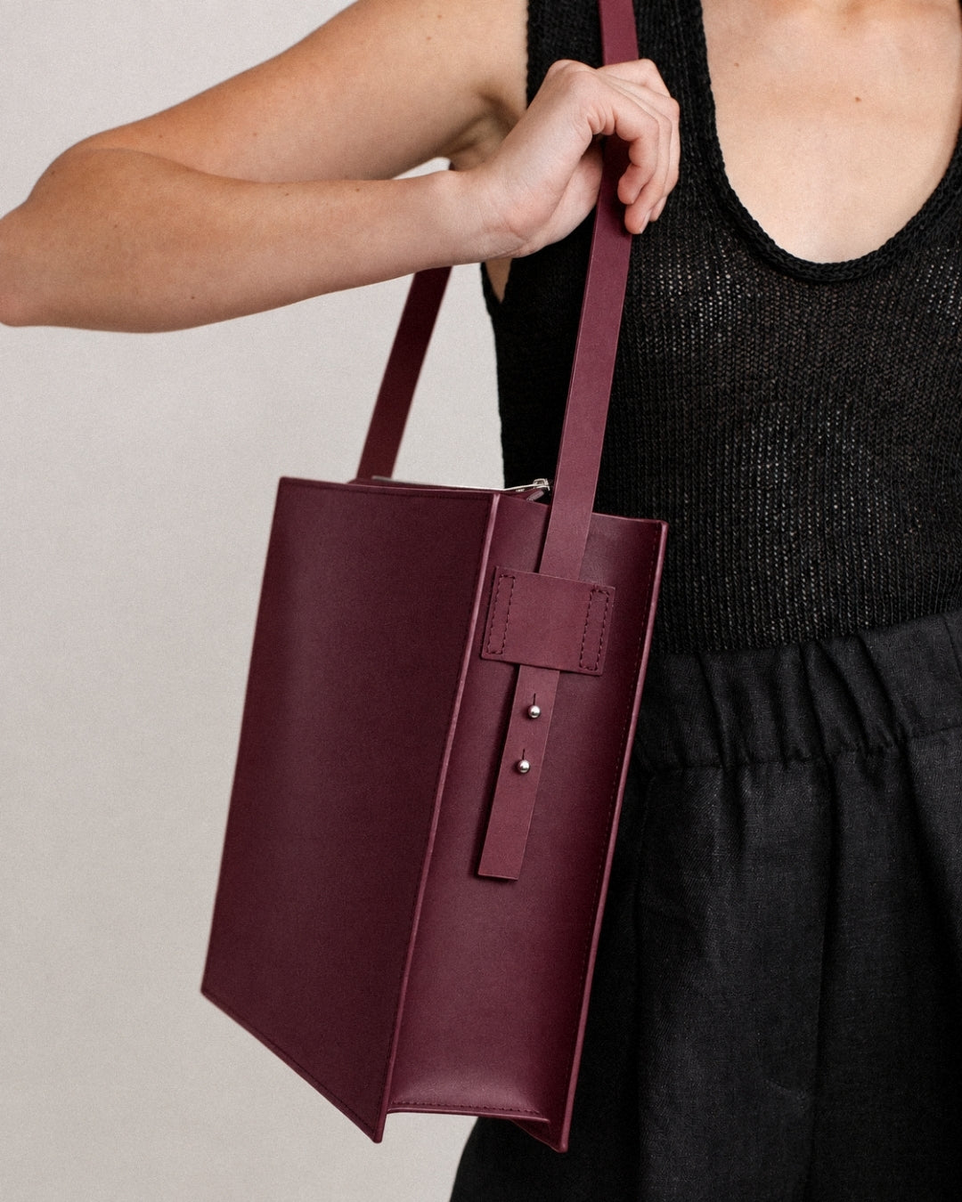 Sofía Madre in Wine leather · large bag in vegetable-tanned leather, handmade in Málaga · Labienhecha