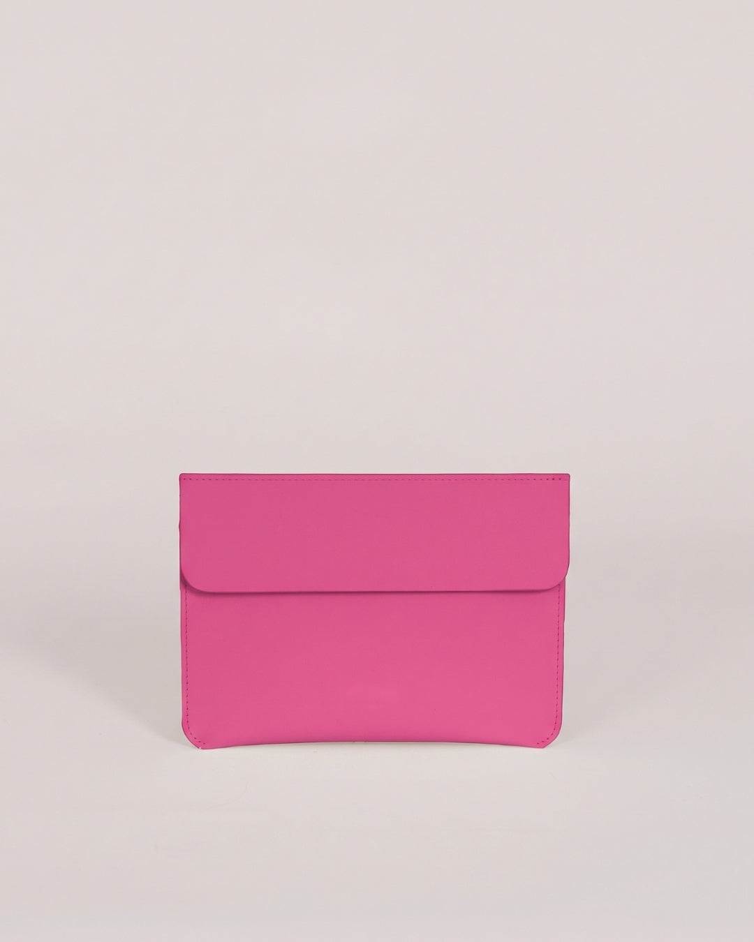 Ximena in Strawberry leather · medium bag in vegetable-tanned leather, handmade in Málaga · Labienhecha