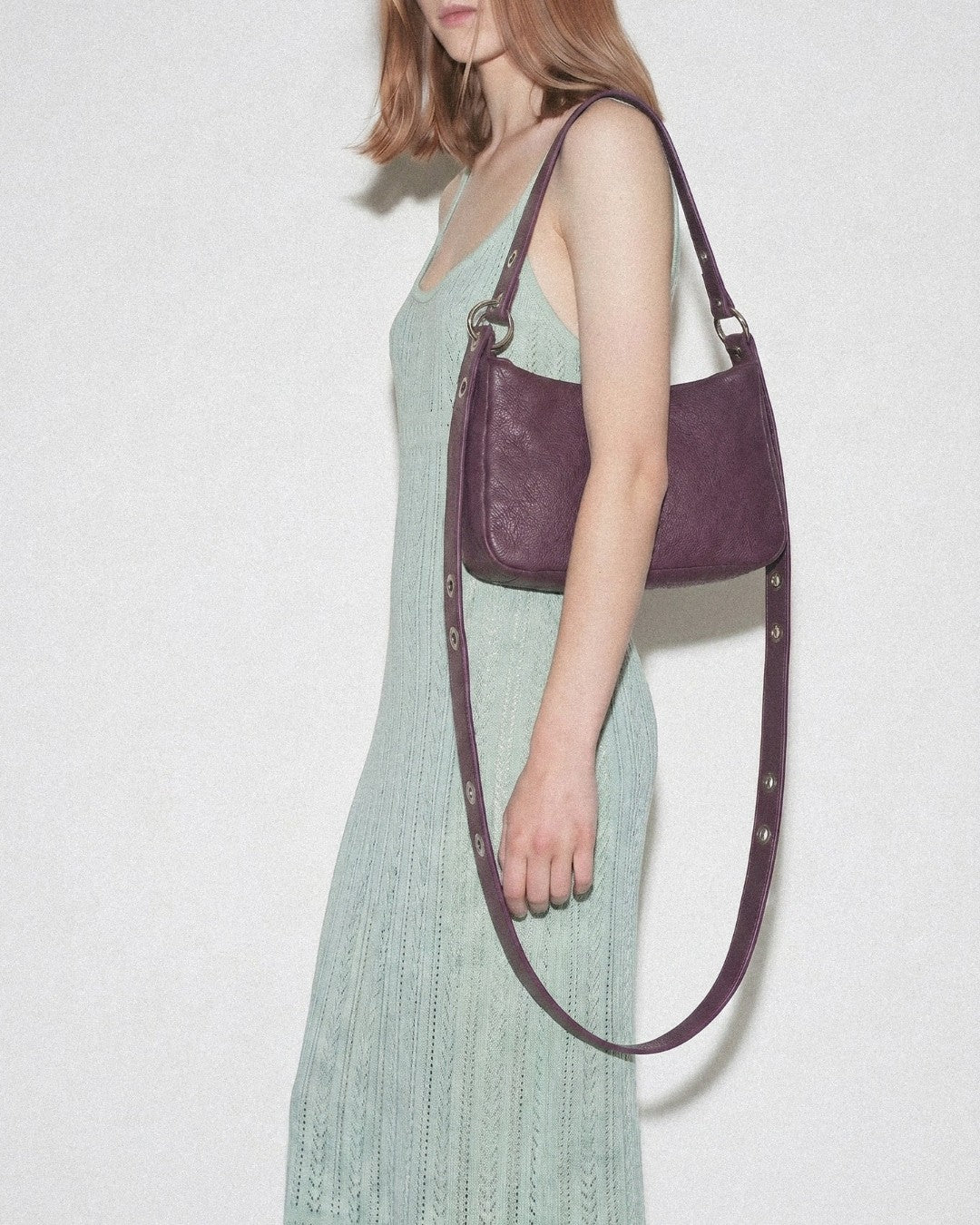 MariLoli - Large leather handbag with strap and multiposition carabiners