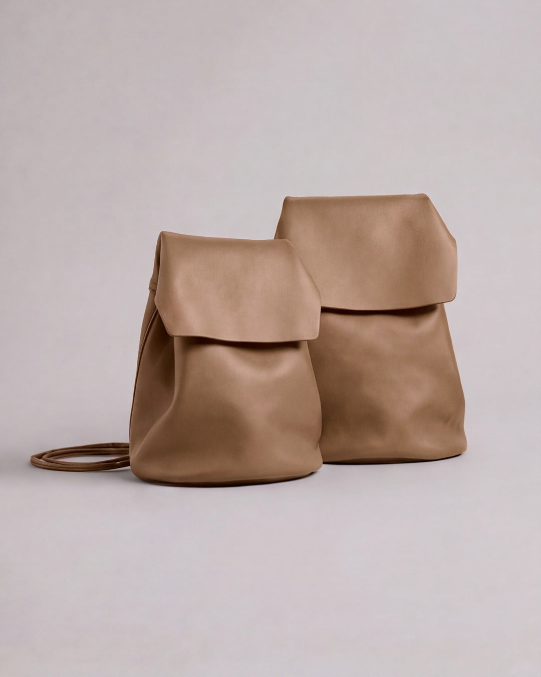 Mochilas Irene en piel arena oscuro — Labienhecha