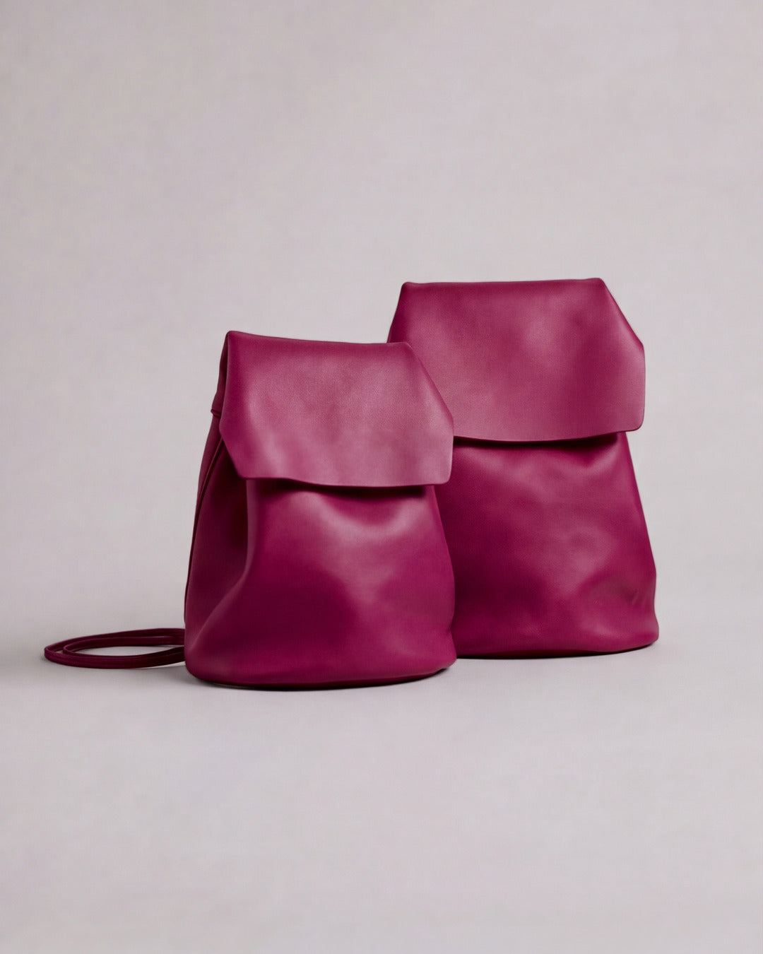 Mochilas Irene en piel frambuesa — Labienhecha