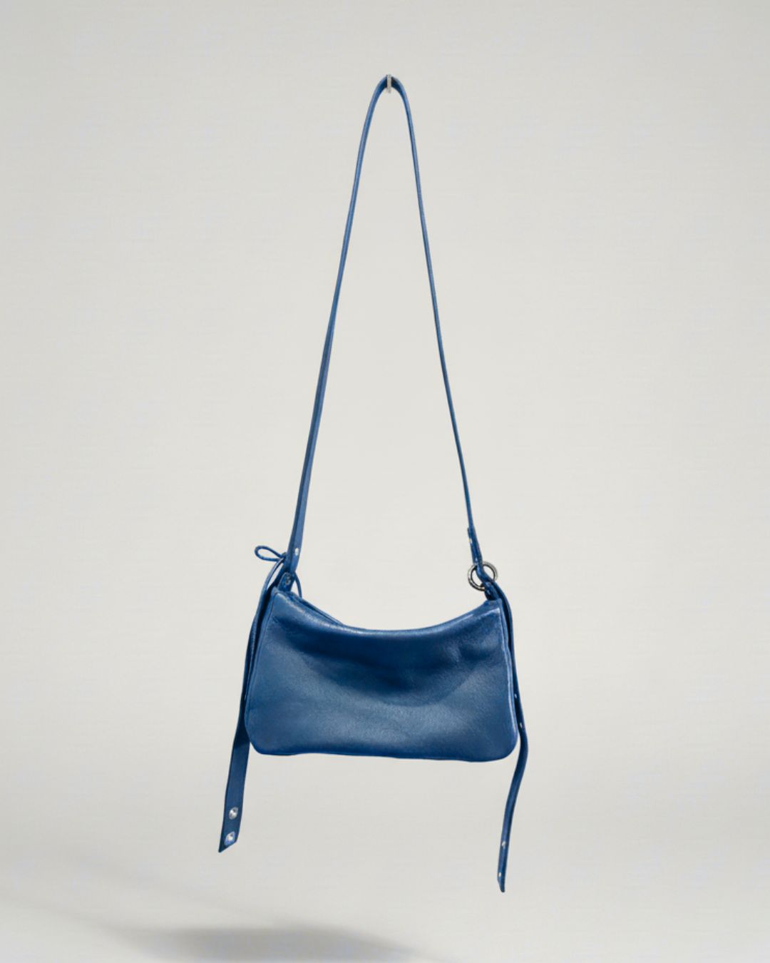 MariLoli - Bolso grande en piel con correa y mosquetones multiposición