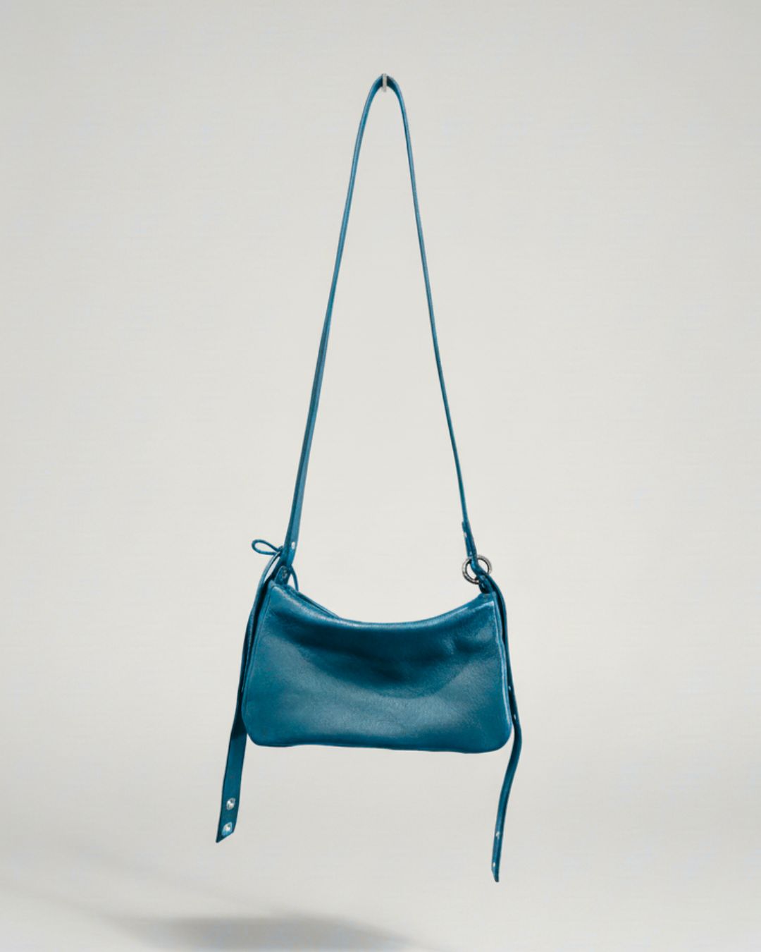 MariLoli - Bolso grande en piel con correa y mosquetones multiposición