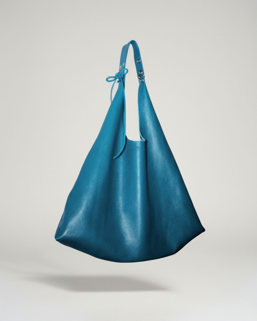 Doña Lola - XL large leather handbag