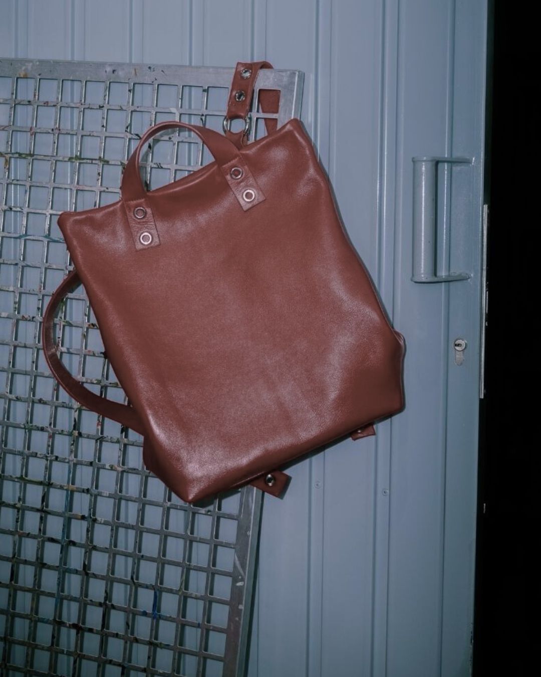 Mª Dolores - Mochila grande en piel