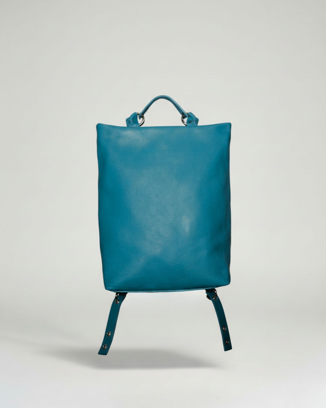 Mª Dolores - Mochila grande en piel