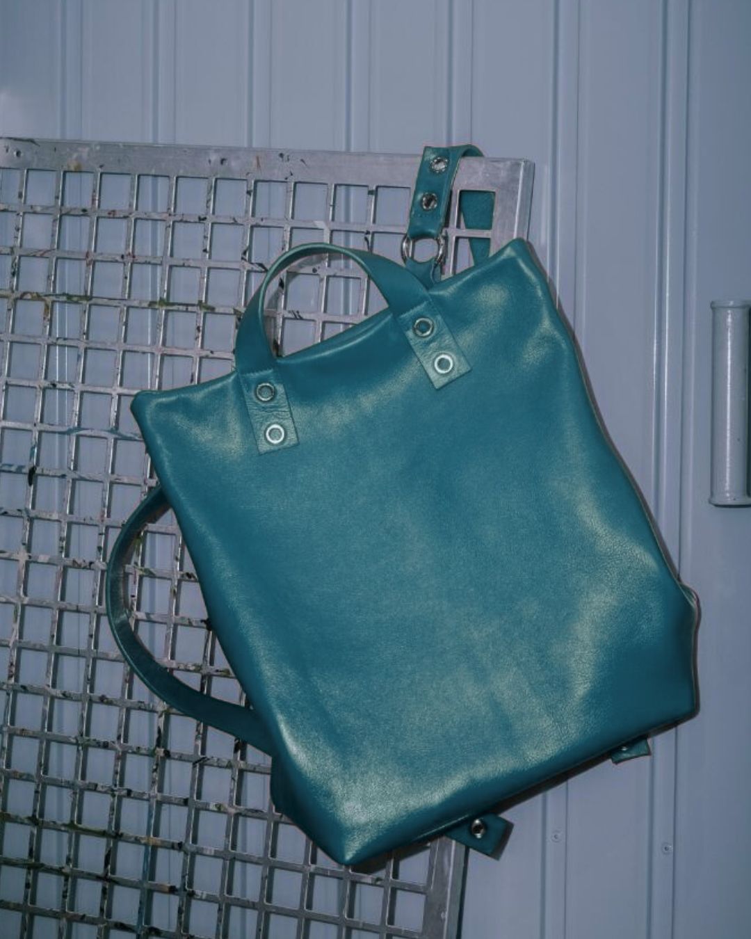 Mª Dolores - Mochila grande en piel