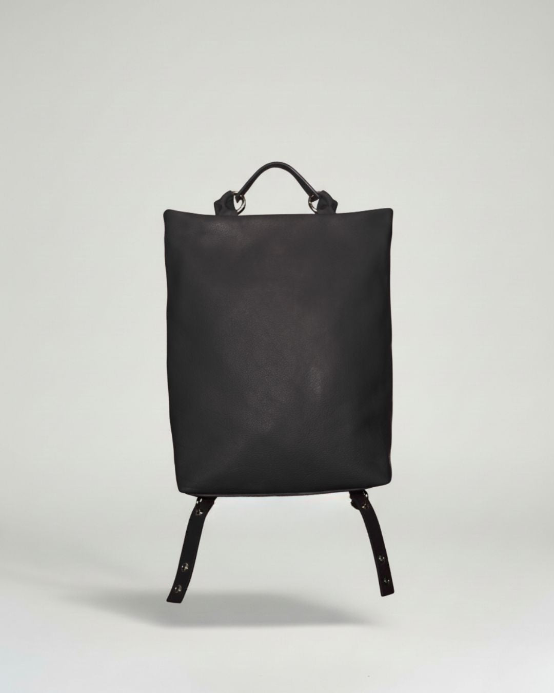 Mª Dolores - Mochila grande en piel