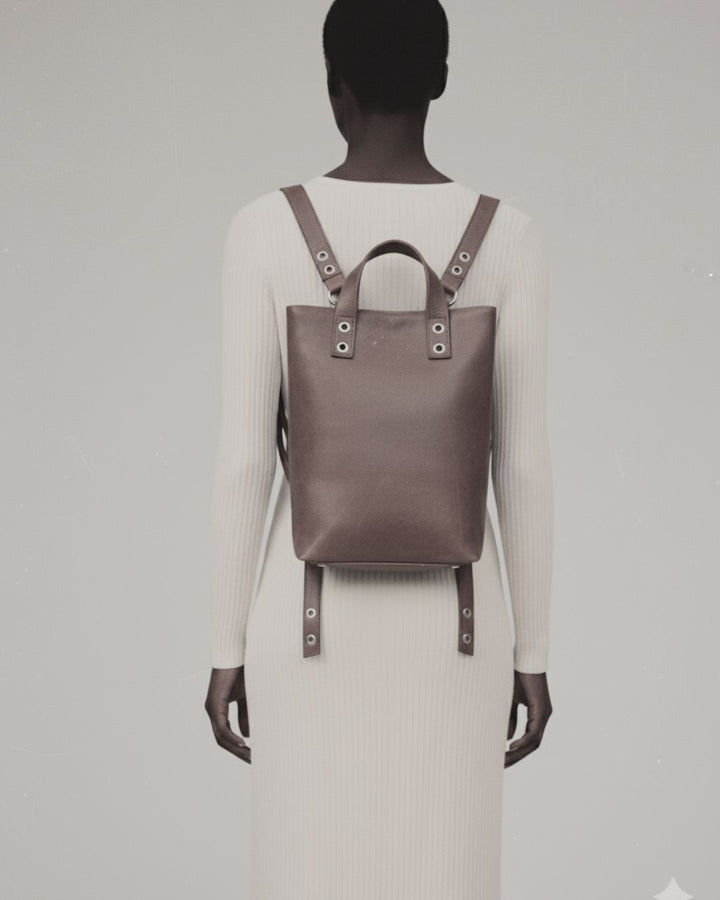 Dolores - Medium leather backpack