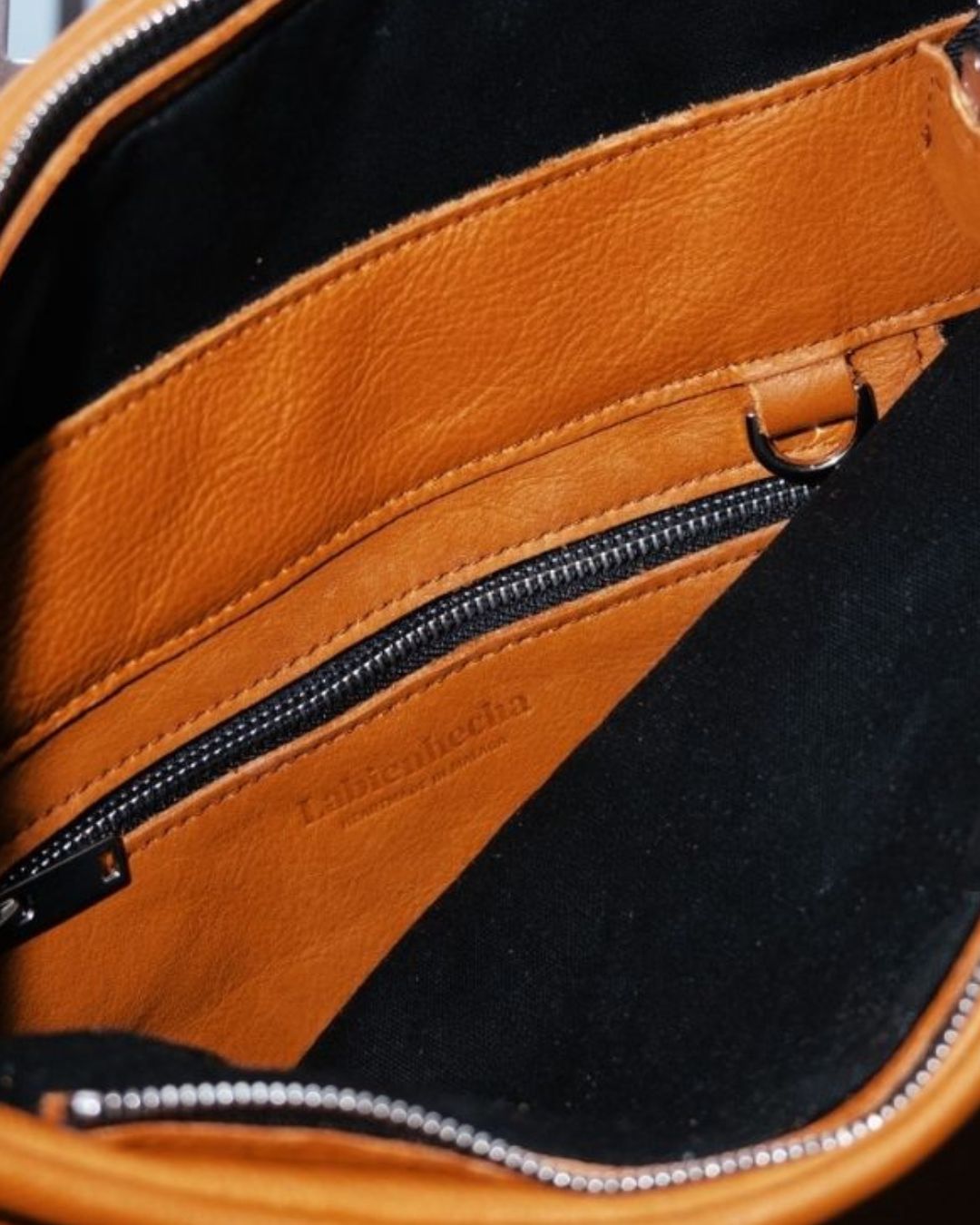 Doña Dolores - Mochila maletín extra grande en piel XL