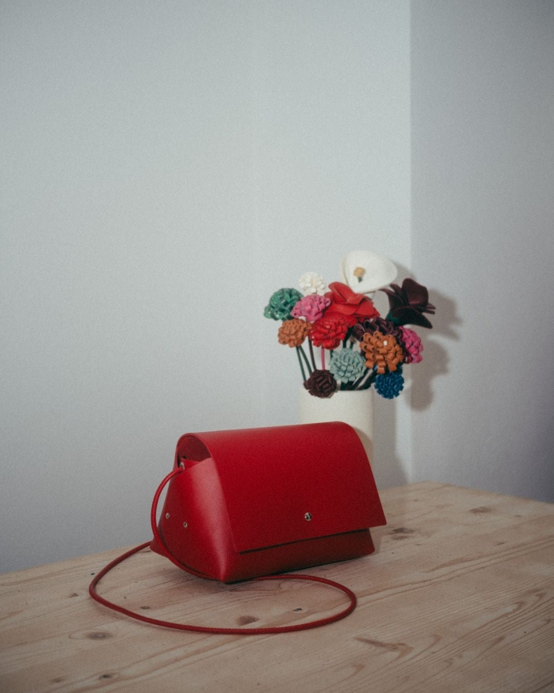 AMPARITO ORIGAMI - Bolso Piel