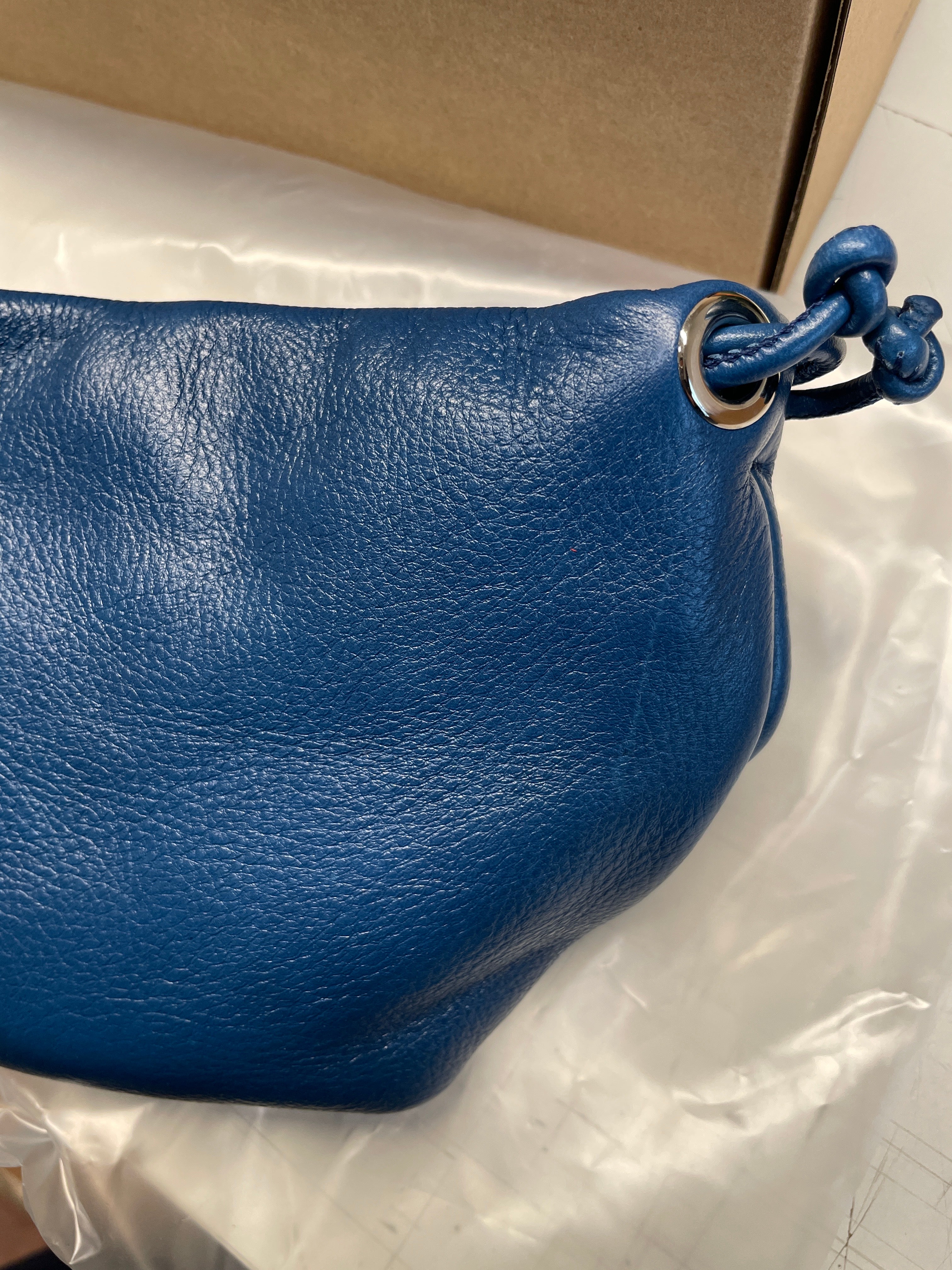 BOLSOS CON HISTORIA (RUPTURA) - ANGELITA - Bolso Bombonera Piel TARA