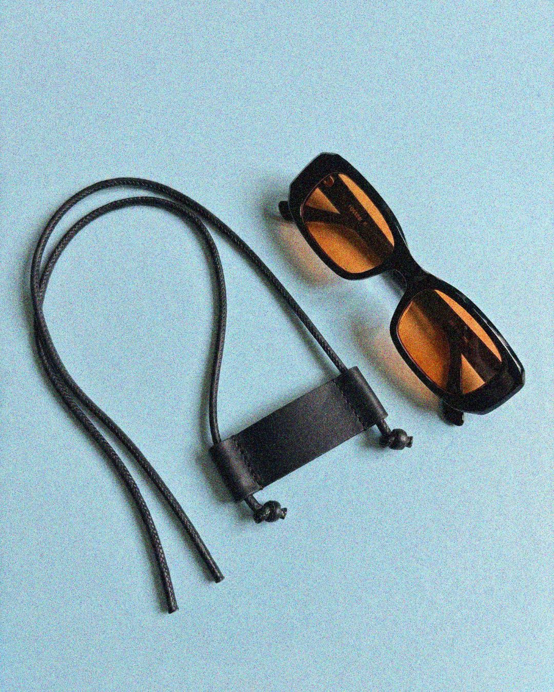 THE DOUBLE C - "ALWAYS NEARBY" - GLASSES CASE & FAN