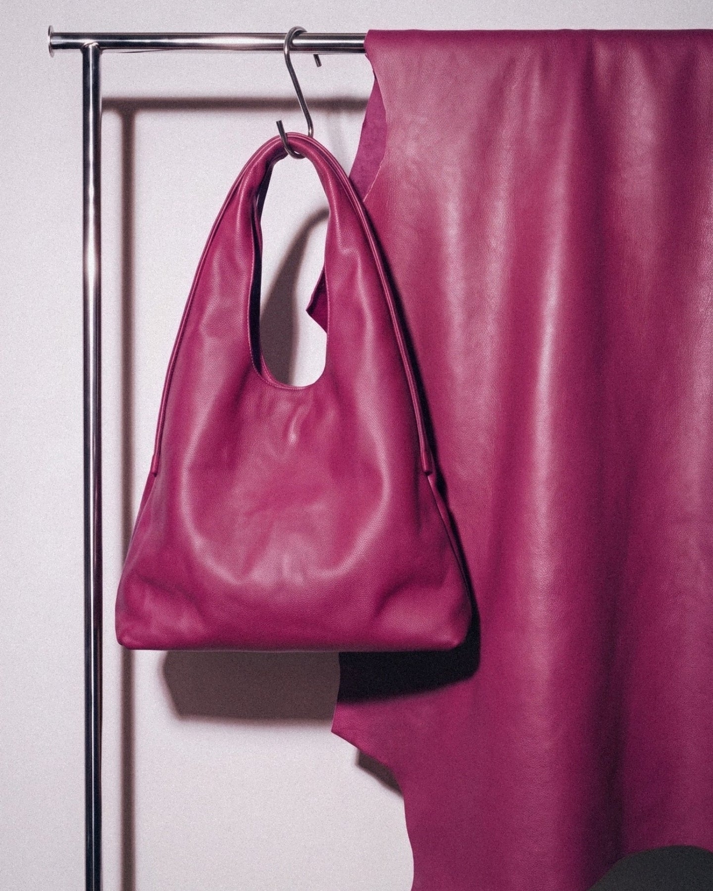 MariLoles - Large XL leather bag · The Summer Window